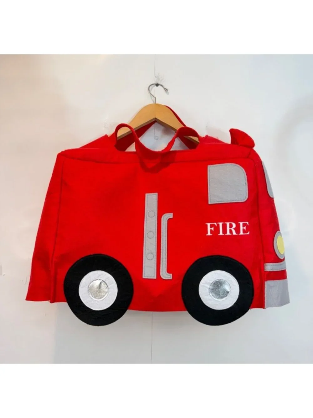 Pottery Barn Kids 3D Firetruck Halloween Costume Felt Size 3T Wearable Red